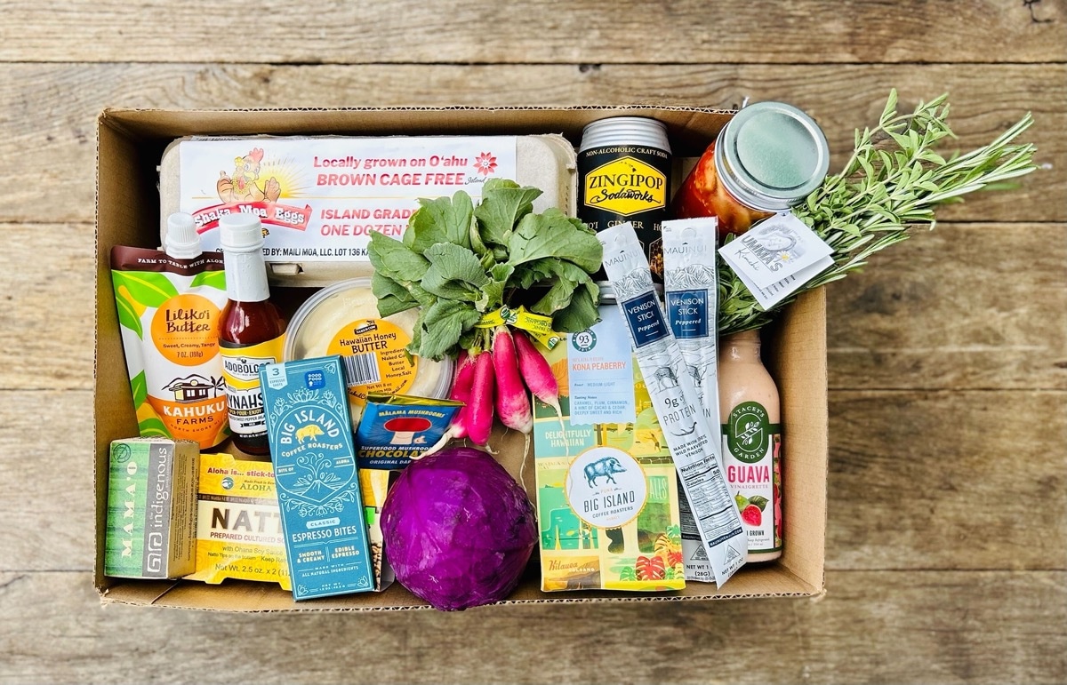 Local food box from Farmlink Hawaii